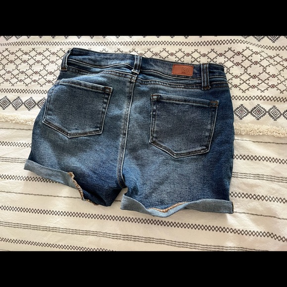 Jean Shorts - Picture 3 of 3